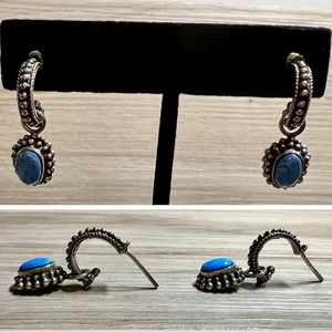 Vintage Designer Signed SU Pebbled Sterling Silver Blue Turqoiuse Drop Earrings